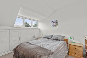 Photo 43- click for photo gallery